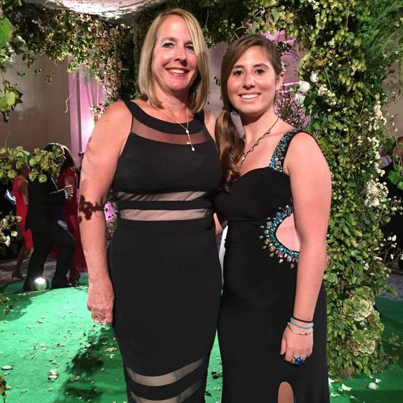 Meet your Posher, Christine - Picture 1 of 1